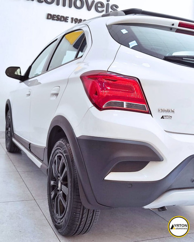 Chevrolet Onix Hatch 1.4 4P FLEX ACTIV AUTOMÁTICO