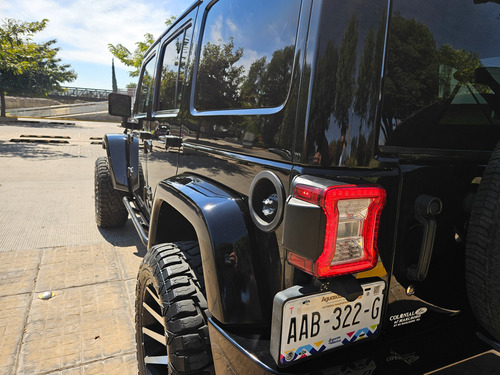 Jeep Wrangler 3.6 Unlimited Sahara V6 4x4 At