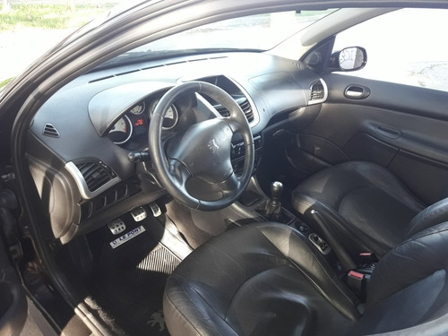 Peugeot 207 2011 1.6 Xt