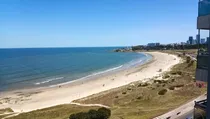 Comprar Venta Apartamento 2 Dormitorios Sobre La Rambla Con Estufa A Leña En Malvin