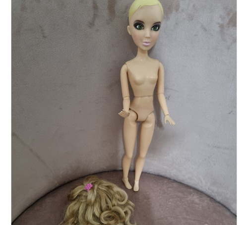 Boneca Liv Antiga (Usado)