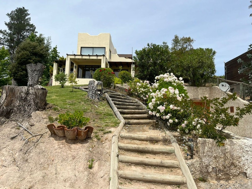 Espectacular Casa En Condominio La Peninsula De Rapel