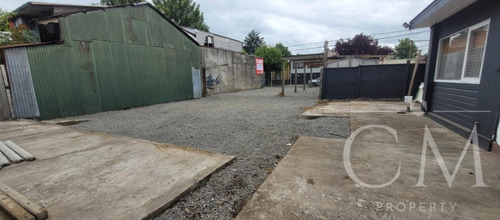 Local Comercial En Calle Lautaro Con Las Heras