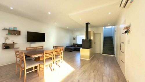 Casa En Venta En Sicardi 3 Dormitorios Parque