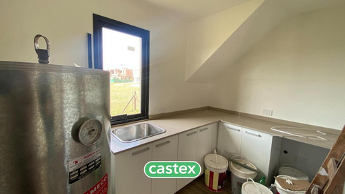 Imagen 7 de 30 de Oportunidad! Casa En Venta En Terralagos, Canning