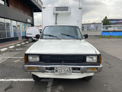 Imagen 2 de 8 de Nissan Tl 720t 1992