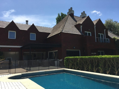 Imagen 3 de 14 de Casa A La Venta En Saint Thomas,canning.