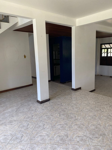 Imagem 7 de 10 de Excelente Casa Com 4/4 Sendo Duas Suítes No Caji - Cv88a01 - 70441708