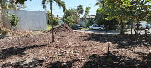 Terreno De 296.6 M2 En Chetumal, Quintana Roo Centrico