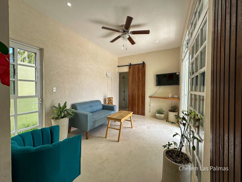 Encantadora Casa De Una Planta Las Palmas En Venta Ubicada En Chelem Puerto.