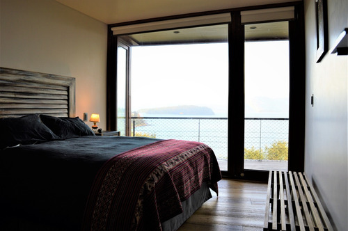 Imagen 16 de 30 de Casa Contemporánea Excepcional Vista Al Lago Nahuel Huapi