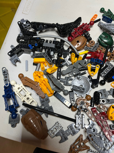 Lego Bionicle Piezas Sueltas Hordika 1 Keetongu, Roodaka, Visorak, Rahaga Y Toa (Usado)