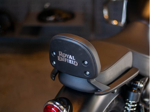 Imagen 20 de 25 de Royal Enfield Meteor 350 Stellar Black Reserva Hoy