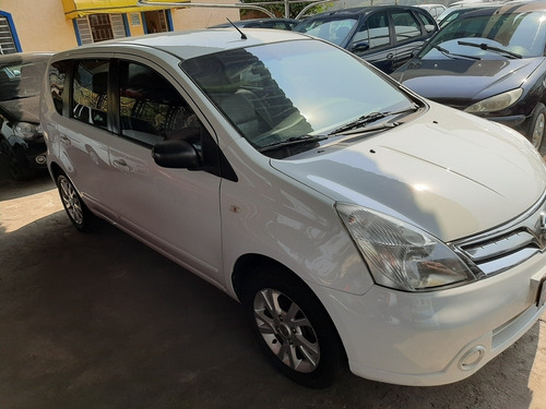 Imagem 1 de 7 de Nissan Livina 2013 1.8 S Flex Aut. 5p