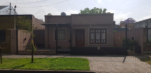 Impecable Casa Pellegrini 1567 Burzaco