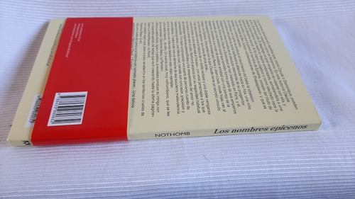 Imagen 4 de 4 de Los Nombres Epicenos Amelie Nothomb Anagrama