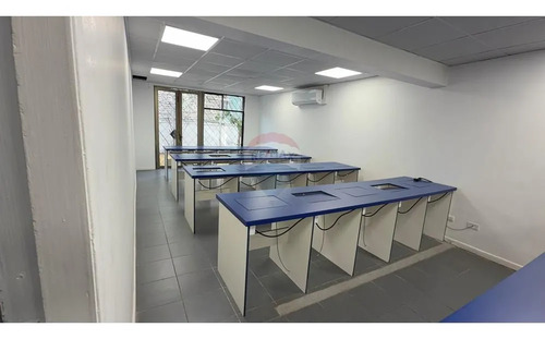 Propiedad Comercial De 890 M² - Providencia