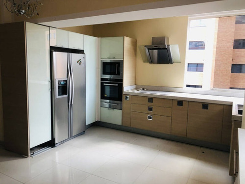 Imagen 2 de 12 de Venta De Amplio Pent House En La Trigaleña Valencia. Código 440181