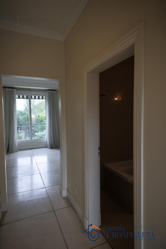 Casa De 5 Dormitorios En Venta- Lote De 2400m2 - Teresa Urdapilleta Propiedades