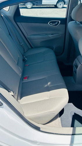 Nissan Sentra 1.8 Advance At