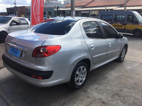 Peugeot 207 Passion Xr - 1.4 8v 2010/2011