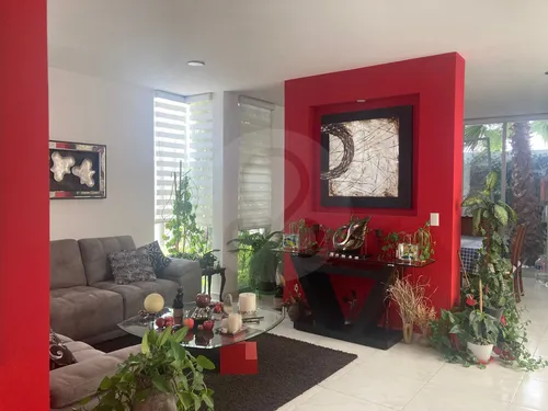 Casa En Venta En Juriquilla