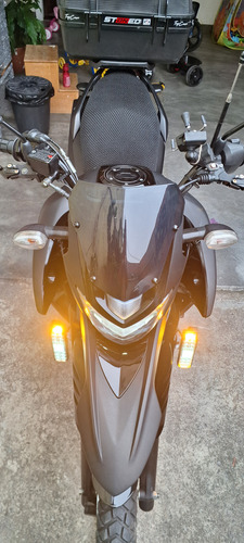 Moto Muito Bem Conservada. Sou Segundo Dono.