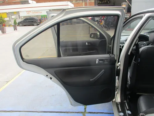Volkswagen Jetta 2000cc Mt Aa