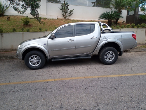 Imagem 2 de 10 de L200 Triton Hpe 4x4 Automatica