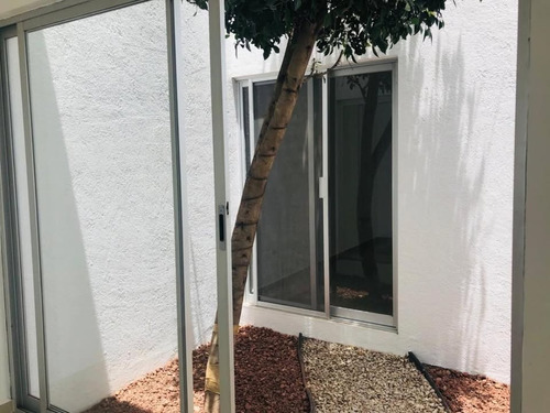 Hermosa Casa En Renta En Real De Juriquilla, Una Planta
