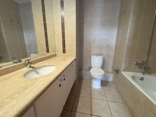 Departamento En Venta De 4 Dorm. En Vitacura