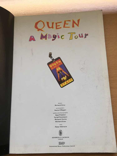 Queen A Magic Tour - Libro De Gira