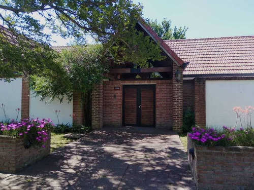 Imagen 2 de 30 de 12 Entre 495 Y 496 .casa De 3 Dormitorios En Venta Manuel Gonnet.