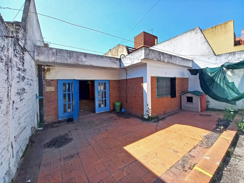 Alquiler Galpón En Lote Propio 4 Ambientes Con Patio Y Garage Patio Entrada En Villa Lugano