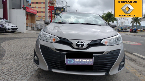 Imagem 4 de 10 de Toyota Yaris Xl