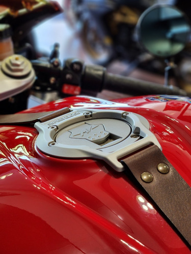 Imagen 8 de 25 de Moto Mv Agusta Superveloce 800 Con Adicionales