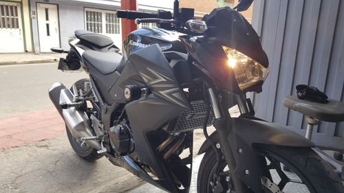 Sliders Kawasaki Z250 Defensas