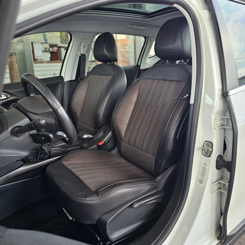 Peugeot 2008 1.6 Feline