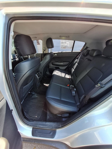 Imagen 6 de 12 de Kia Sportage 2.0 Autom