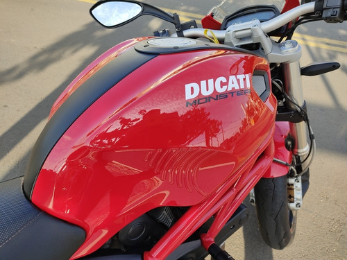 Ducati Monster 796
