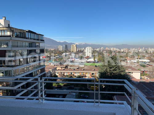 Luminoso Departamento Con Vista A La Cordillera.