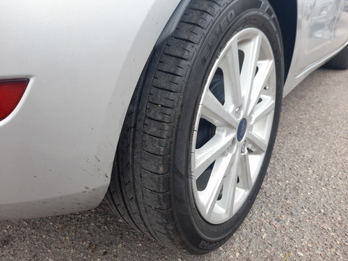 Ford Fiesta Kinetic 1.6 Se Plus Powershift 120cv