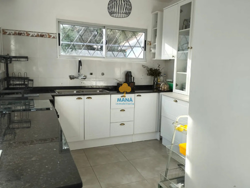 Venta, Casa 3 Dormitorios Sobre Avenida Principal, A 100 Metros Del Mar, Atlántida Pinares