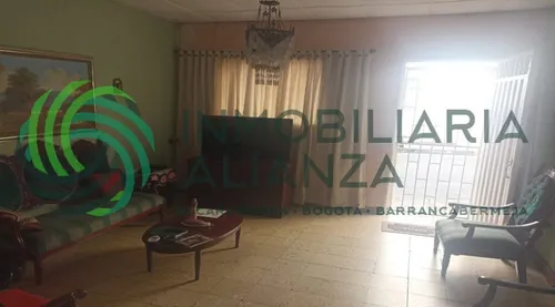 Casa En Venta En Modelo. Cod V61716