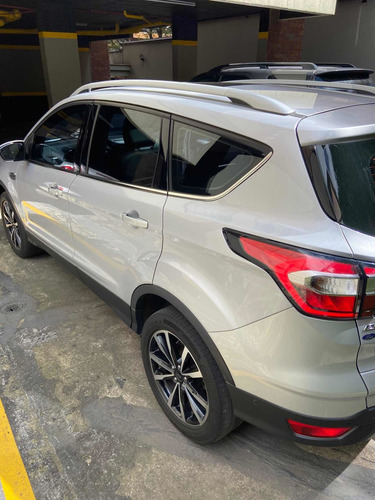 Imagen 5 de 24 de Ford Escape 2018 2.0 Titanium