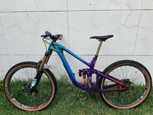 Bicicleta Giant Reign Advaced Carbon 2024 Talla M Enduro Mtb Azul M (Usado)
