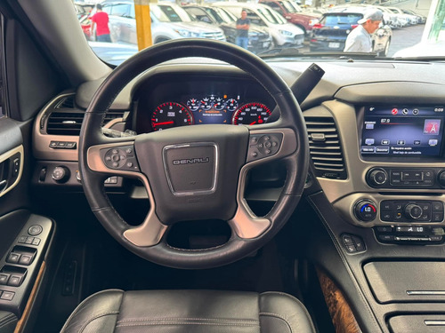 GMC Yukon 6.2 Denali V8 8 Vel At
