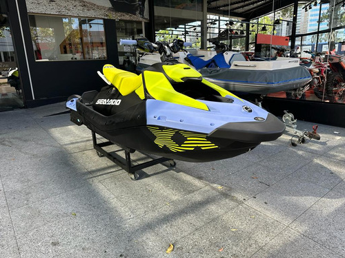 Seadoo Jet Ski Spark Trixx 3up Com Som De Fábrica 2024