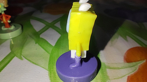 Figura Bob Esponja Vuala Carrerin Magma Krakatoa Con Detalle (Usado)