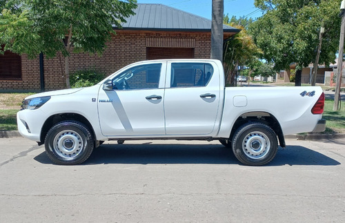 Toyota Hilux 2.4 Cd Dx 150cv 4x4